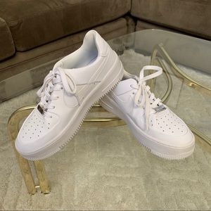 AF1 Air Force 1 Sage Low Sneakers